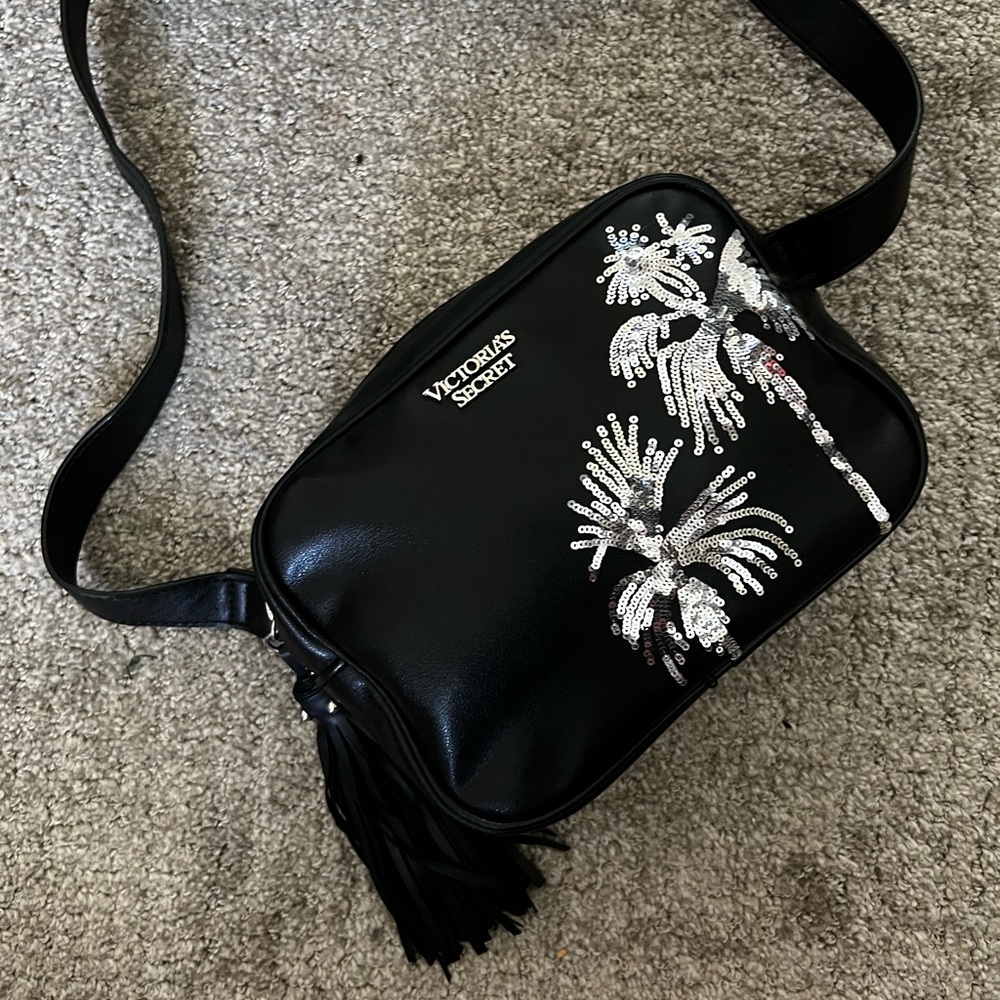 VICTORIA’S SECRET bag💋💄👜 ONE WEAR ONLY🖤